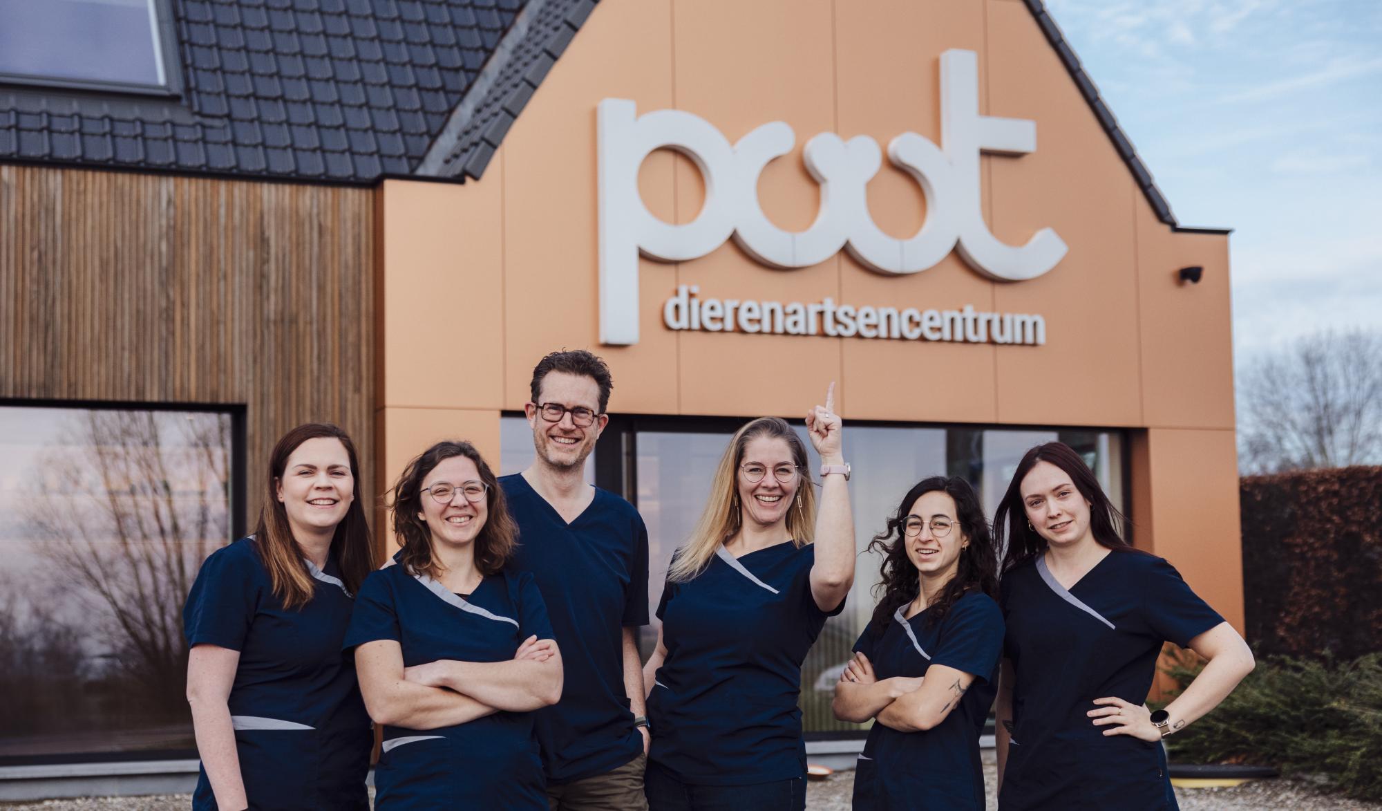 Team dierenartsen en assistenten van DAC Poot